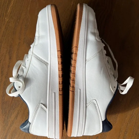 Nautica Boys Sneakers Size 6 White Synthetic Leather Lace Up Casual Striped - Picture 7 of 8